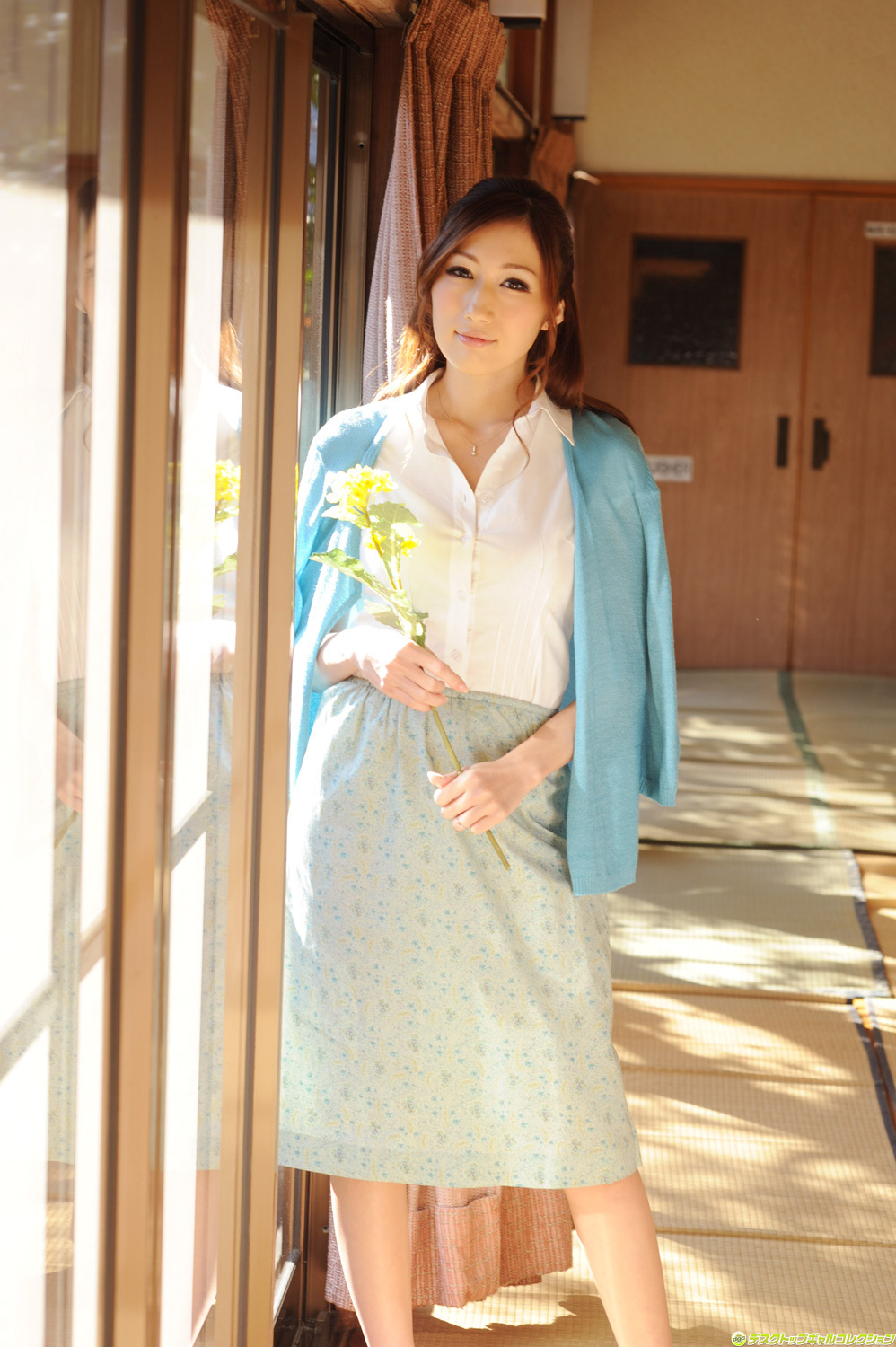 JULIA - 絶品Jカップ！完成された神ボディを大解放 [DGC] No.1028